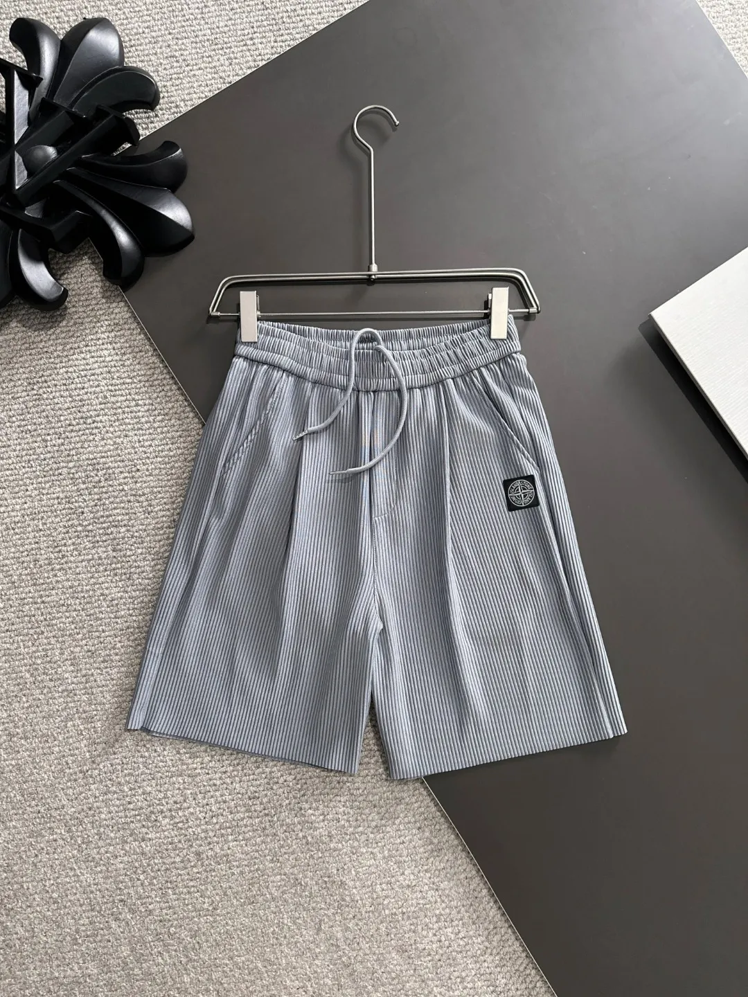 Next day shipping P460 Stone lsland/stone island high quality 2025 spring and summer new casual heavy industry suit exclusively developed by yb! High quality production! Imported custom-made fabrics for foreign orders, with high breathability and comfort, impeccable details, brand element design concept, delicate and soft feel! It presents a casual cut and the upper body shape is great! On sale simultaneously on the official website! From a high-end men's positioning brand, the low-key luxury taste is irresistible! Exquisite workmanship and impeccable quality! The overall style is simple, fashionable and timeless, fully meeting the requirements of stylish and tasteful dressing! Size: M-XXXL